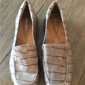 Easy Spirit Metallic Croc-Embossed Loafers Size 7.5